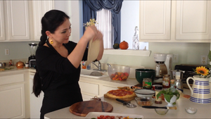 【视频】手工揉披萨面团//玛格丽特披萨的做法 步骤7