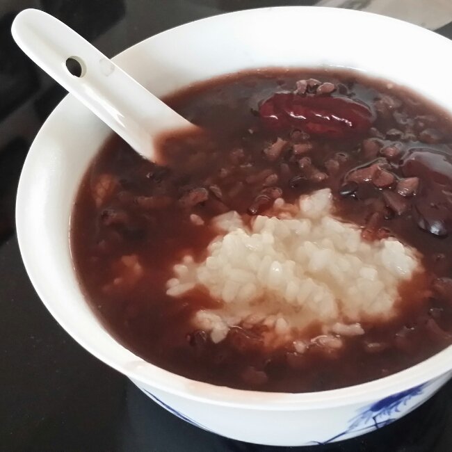 红豆黑米酒酿粥