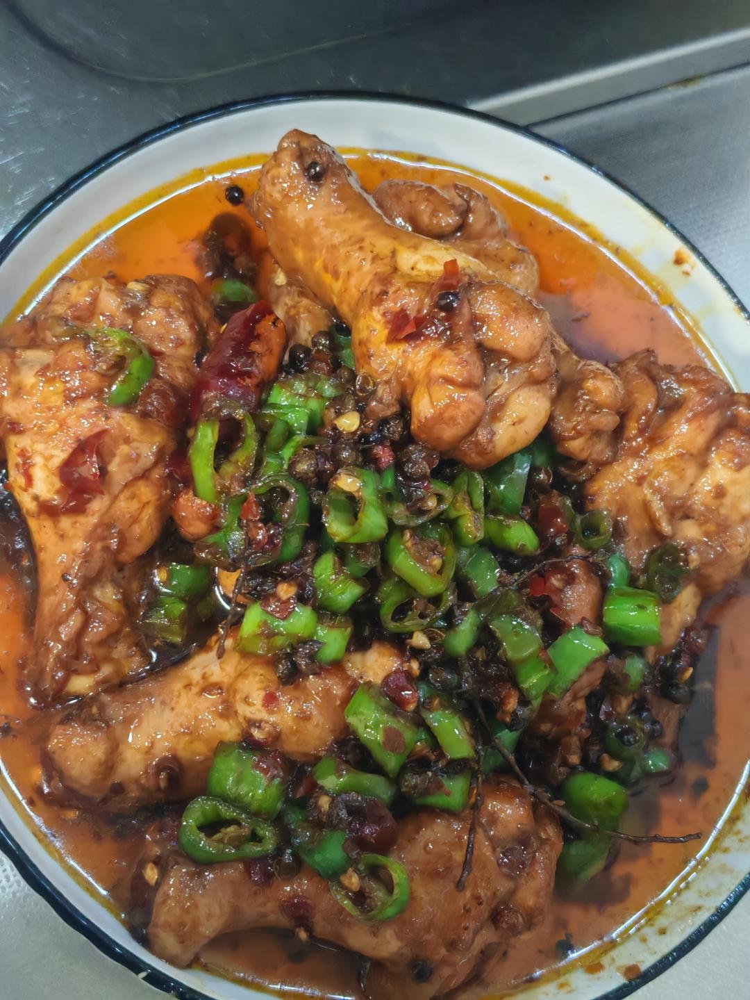 辣椒炒雞翅根