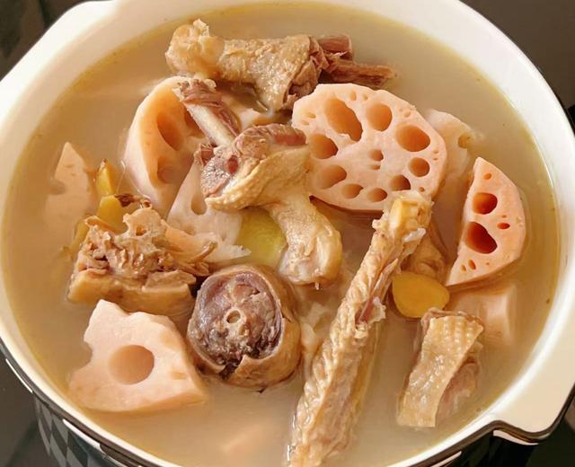 红莲粉藕煲炖风干腊板鸭(非烟熏)的做法