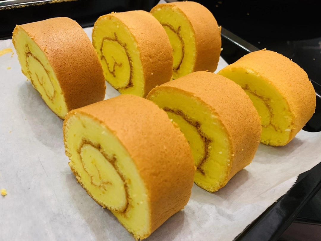 lisa爱甜点做的戚风蛋糕卷