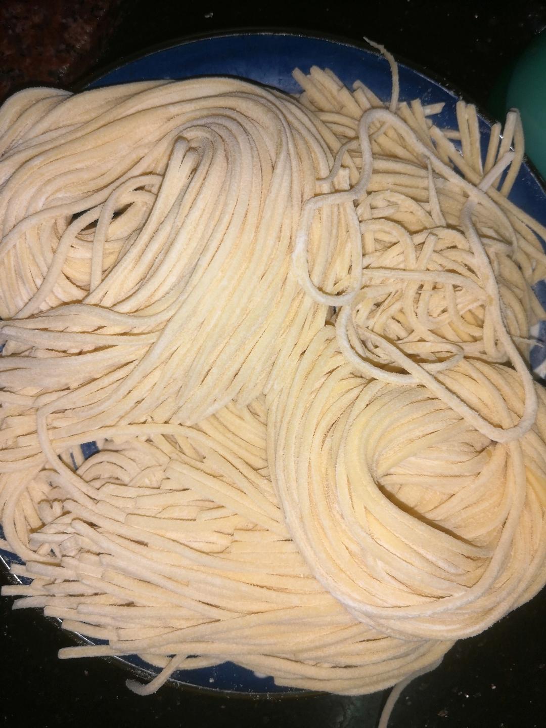 自制鸡蛋意大利面 Homemade Pasta