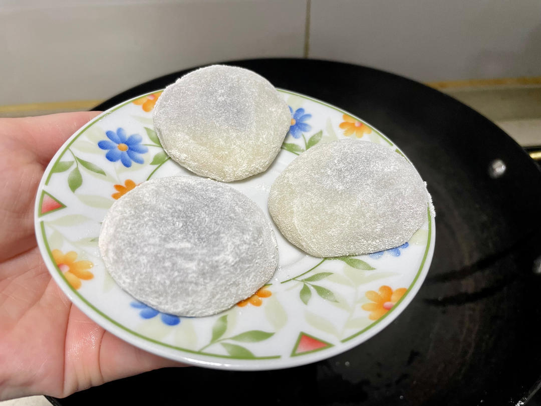 自制糯米糍（花生黑芝麻和豆沙夹心）