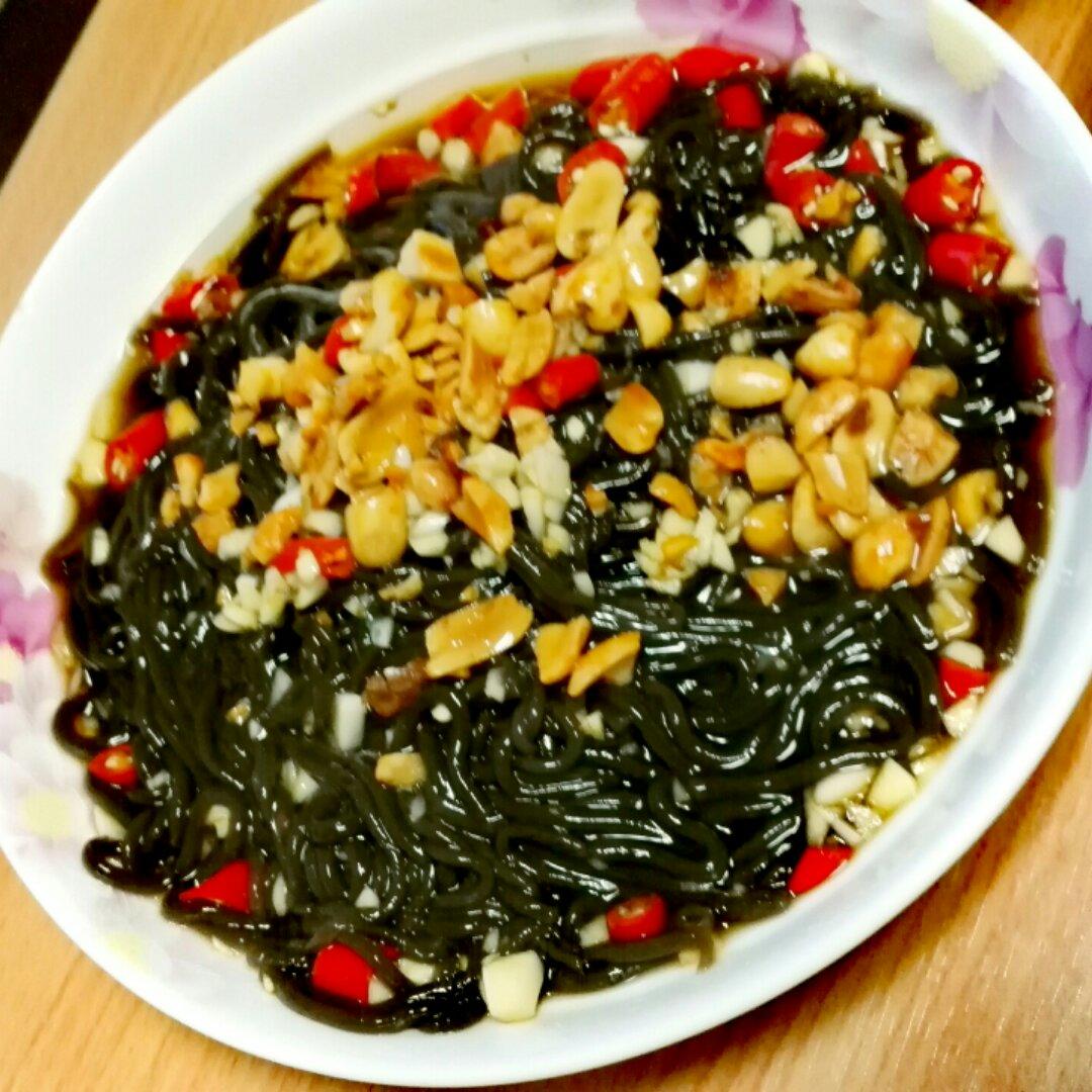 酸辣蕨根粉！