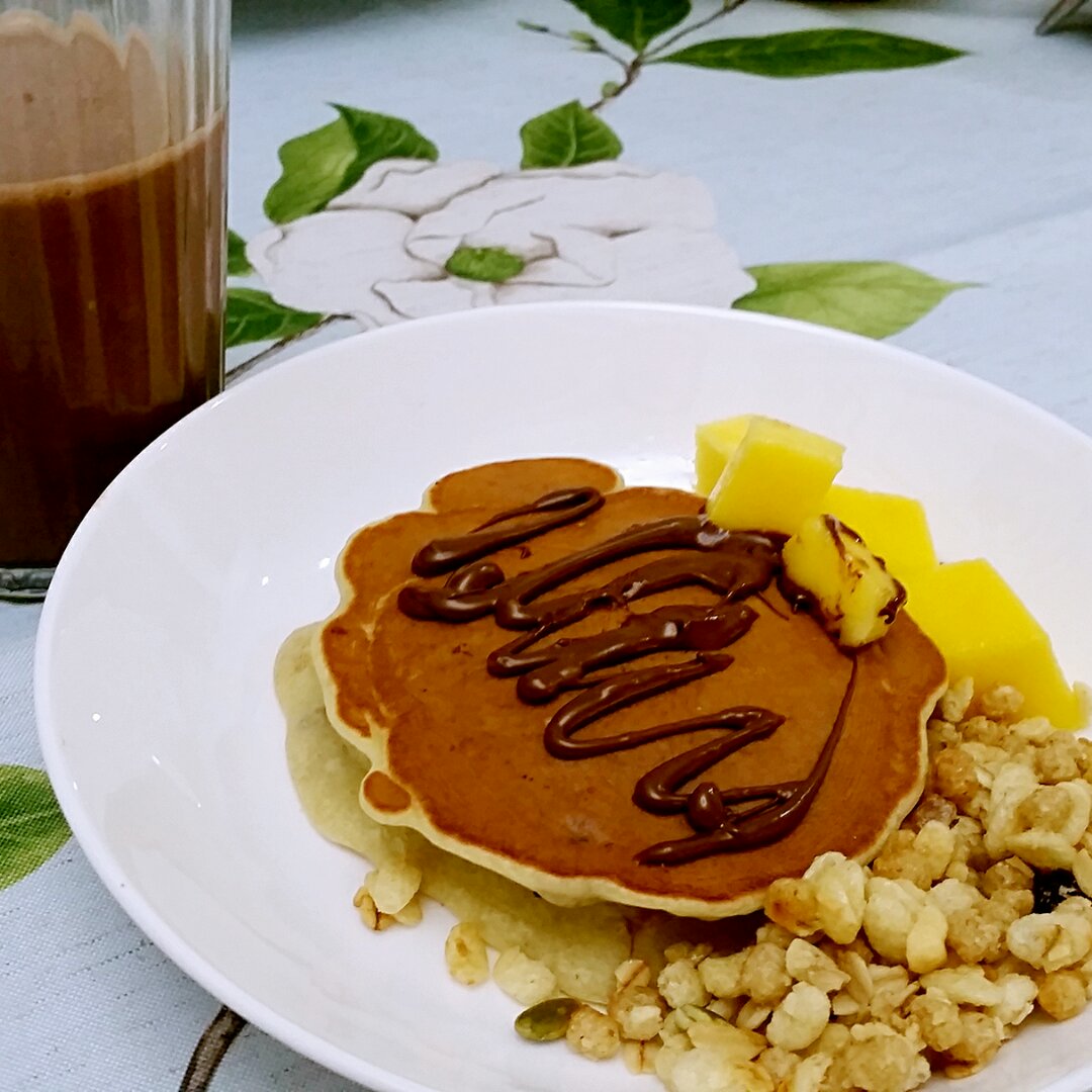 【减脂早餐】无油香蕉松饼（超简单）