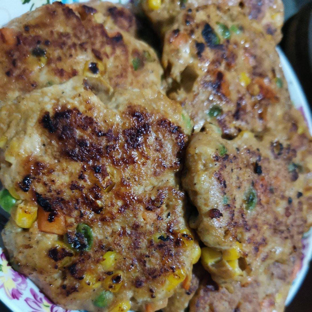 低脂低卡减脂餐❗鲜香味美的时蔬鸡肉饼～