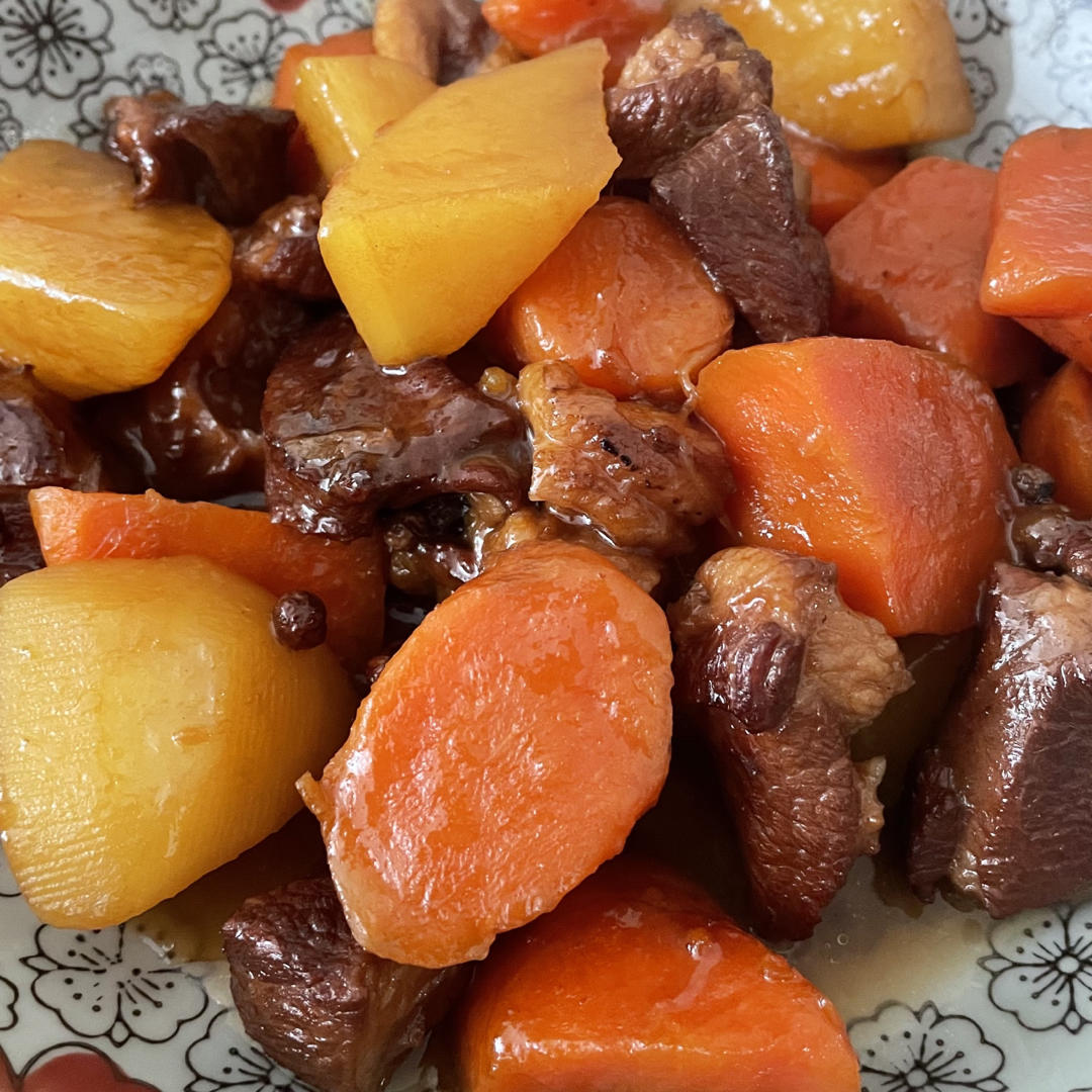 红烧羊肉炖胡萝卜