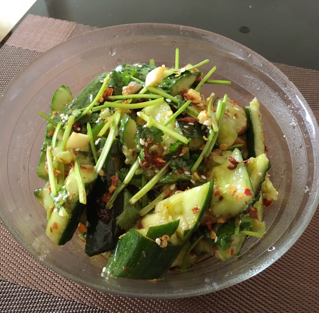 凉拌黄瓜
