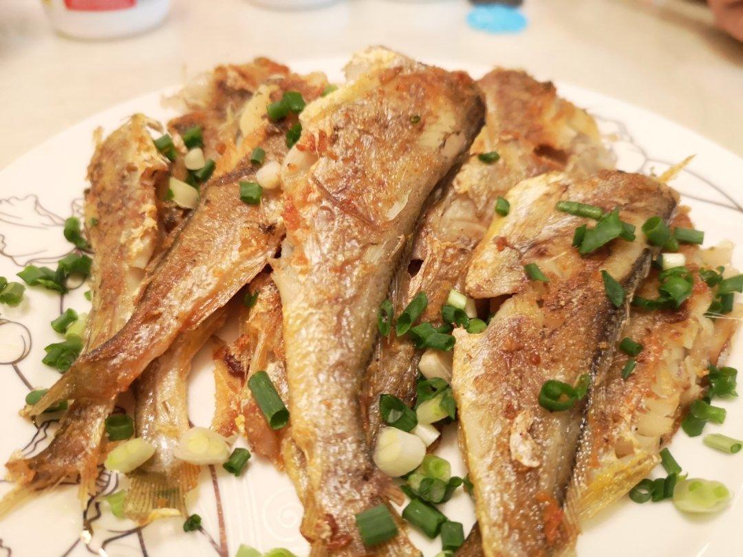 干煎小黄鱼