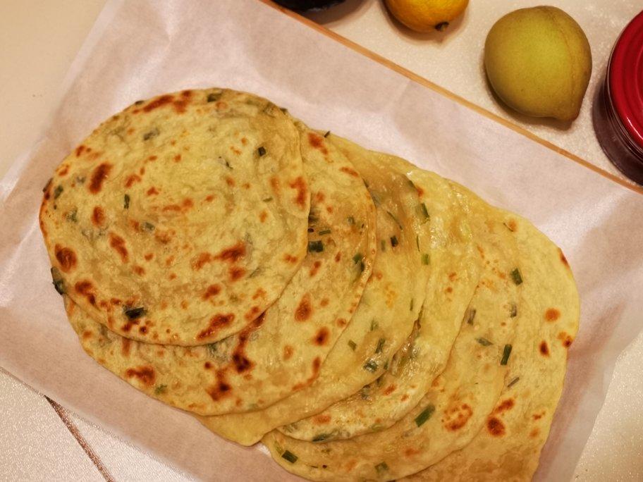 家常鸡蛋葱油饼 凉了也不硬 外酥里软 媲美早餐店 附细节视频详解