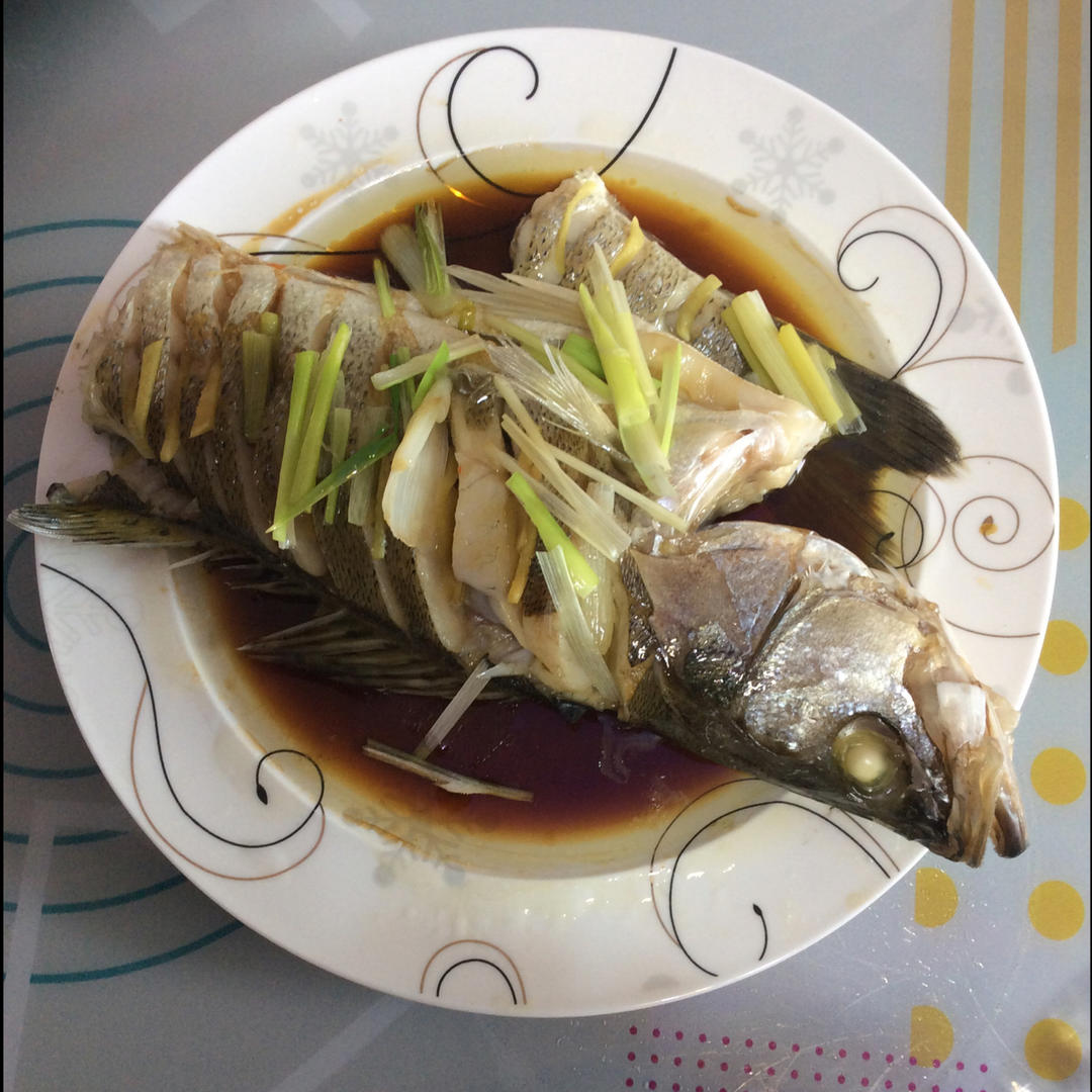 清蒸鲈鱼