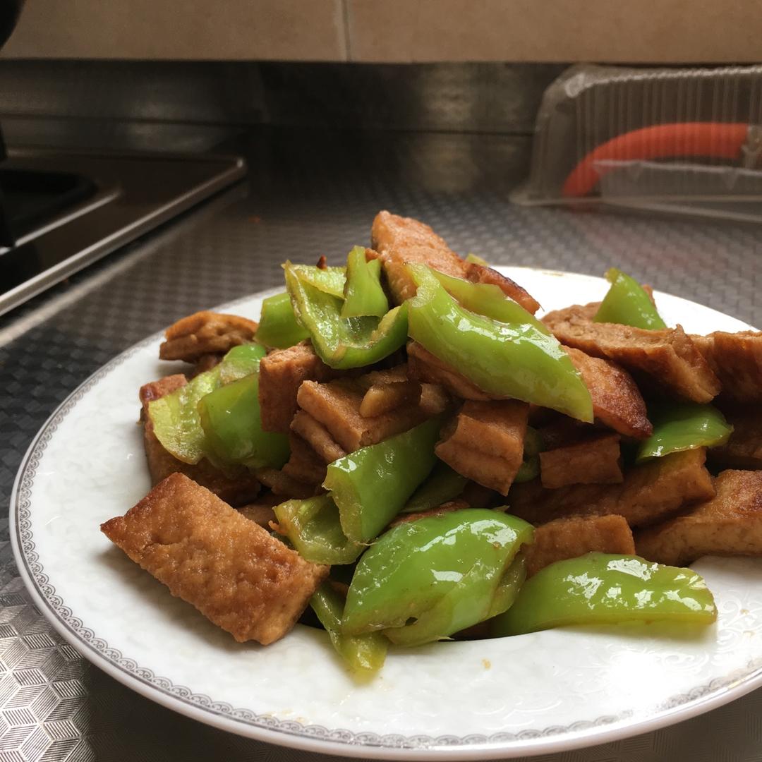 辣椒炒豆腐