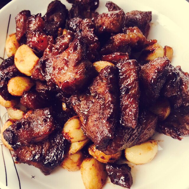 黑蒜子牛肉粒