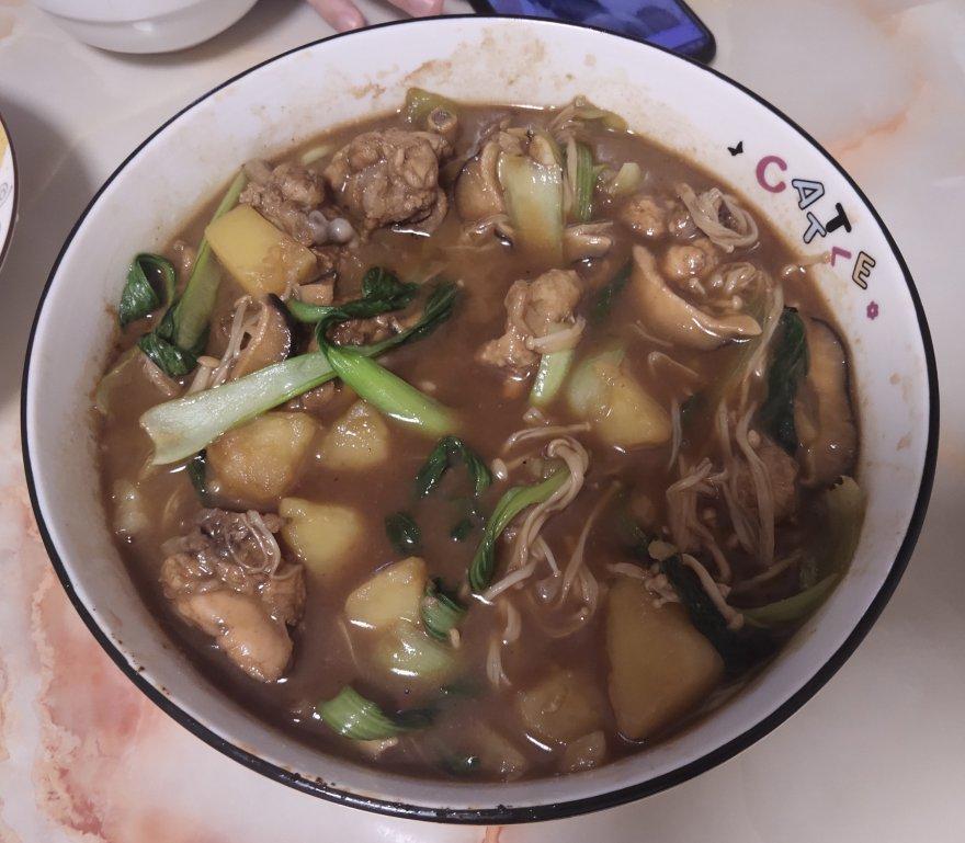 黄焖鸡米饭