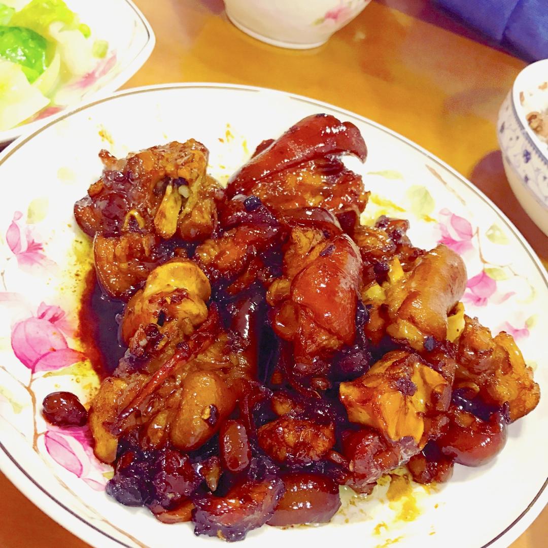 美味的家常菜：红烧猪蹄