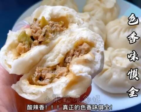酸菜肉包子，白又煊的做法
