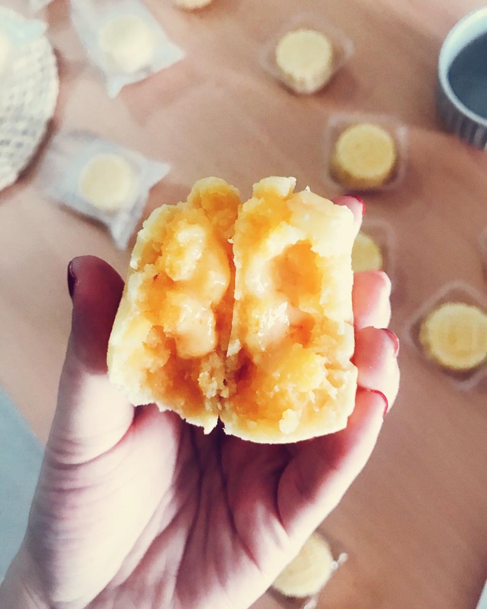 超详细图解版--流心奶黄月饼