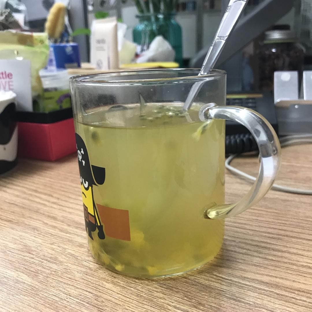 百香果的朴素吃法（百香果汁）