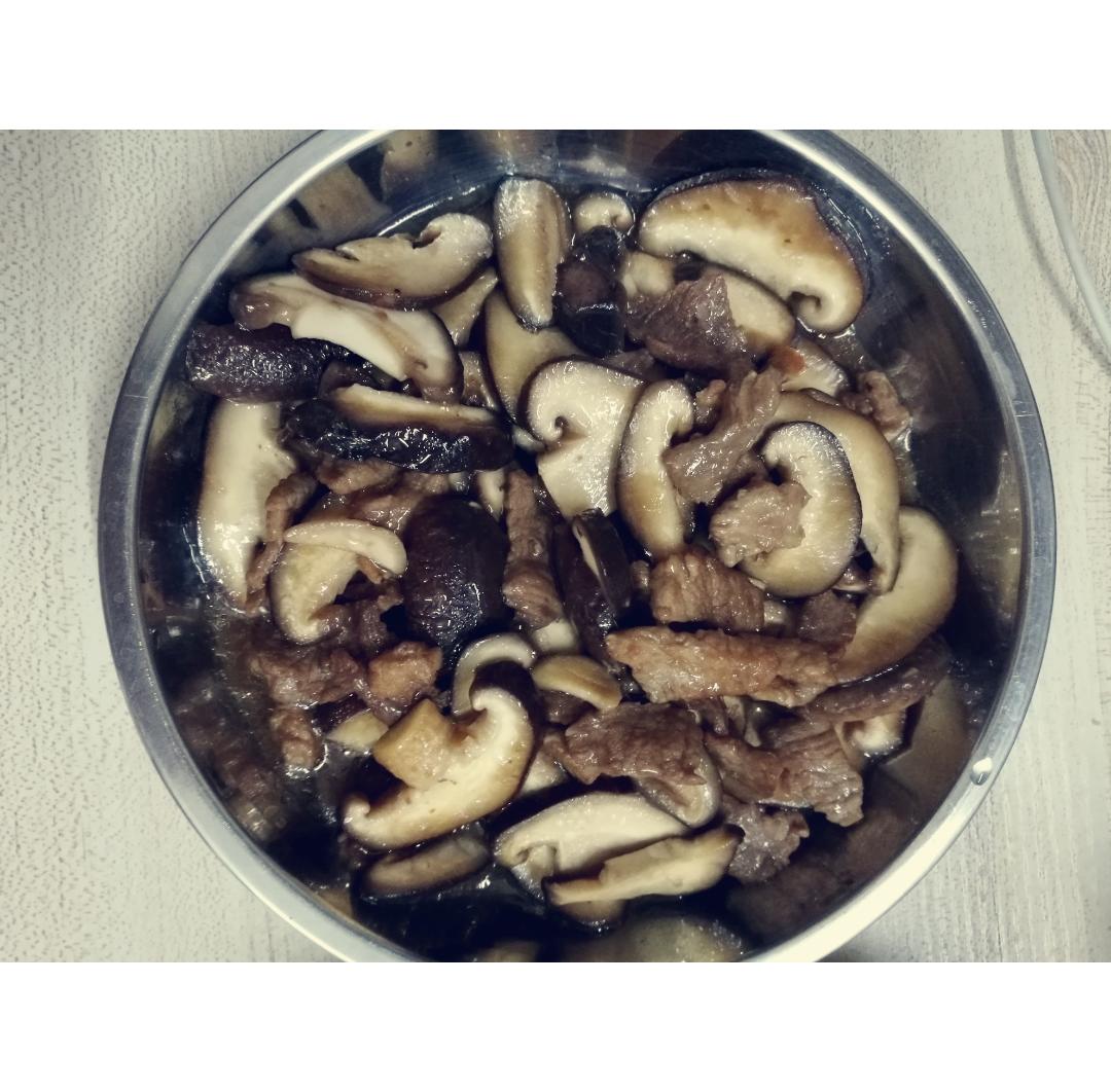 香菇炒肉