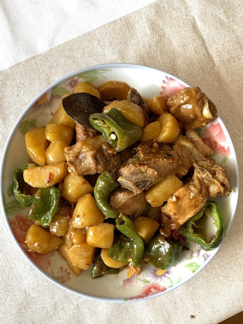 土豆炖排骨