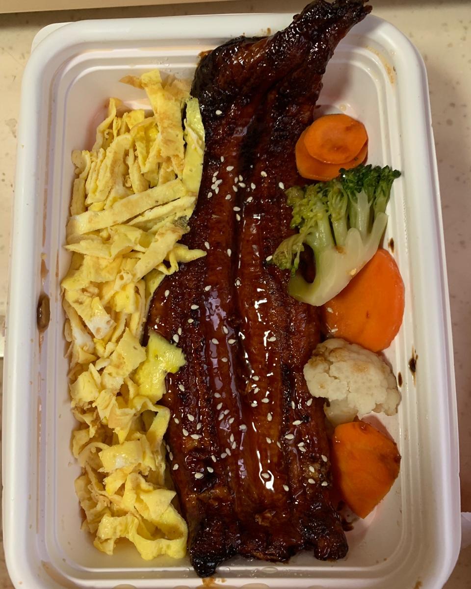 蒲烧鳗鱼饭