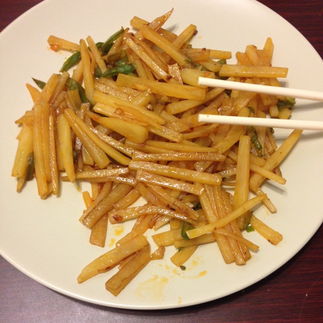 酸辣土豆丝-不用再愁不辣不酸了