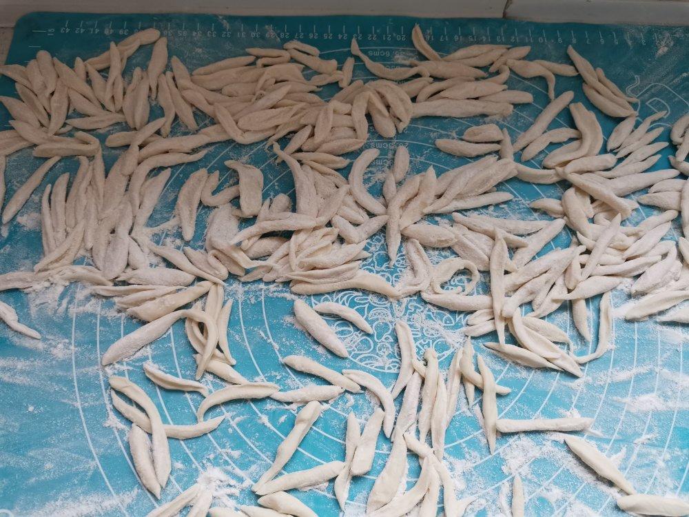 【剪刀面】不用拉拉扯扯，做出超棒的手工面！