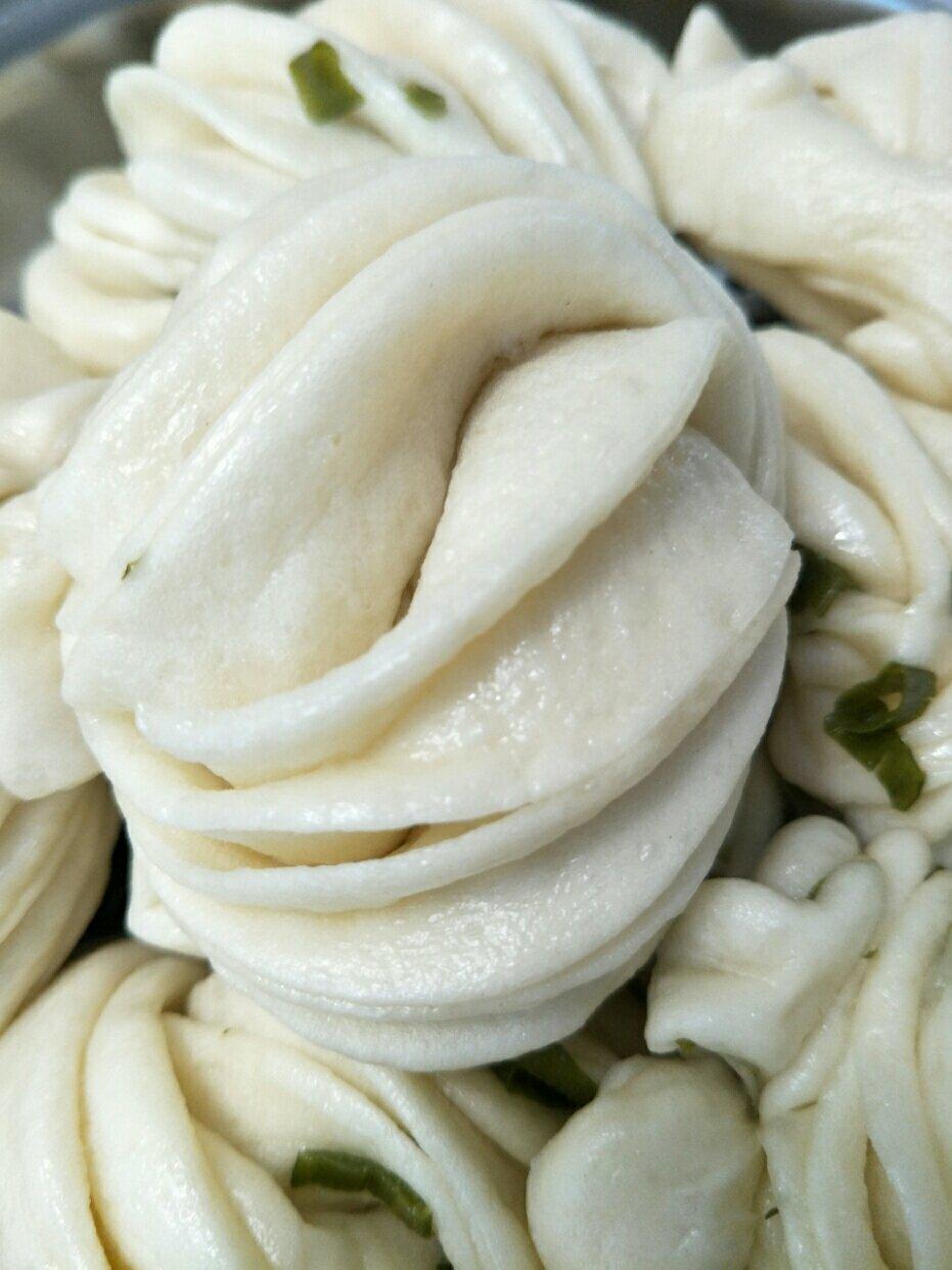 家常椒盐花卷(小视频)