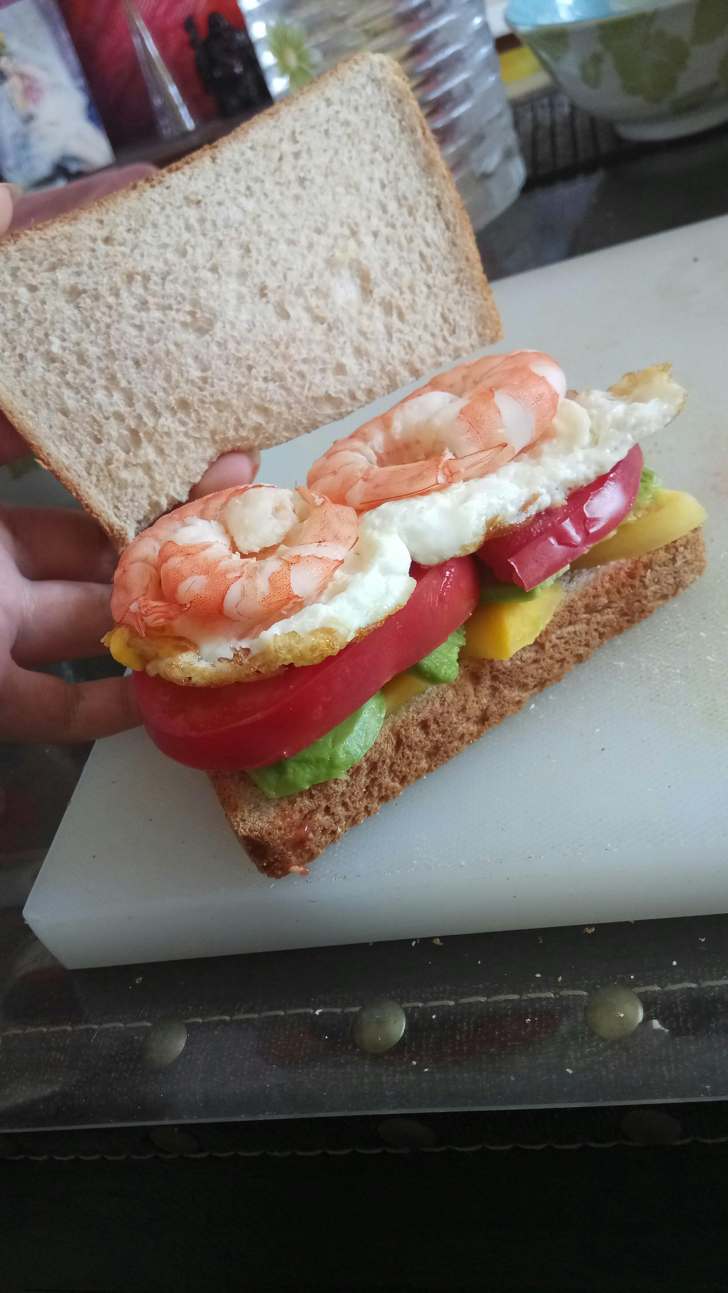 牛油果大虾减肥三明治的做法 步骤6