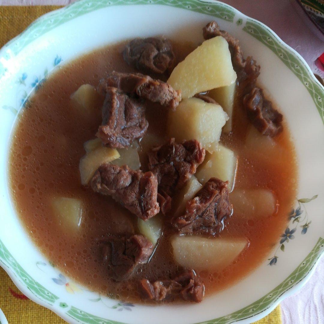 土豆炖牛肉