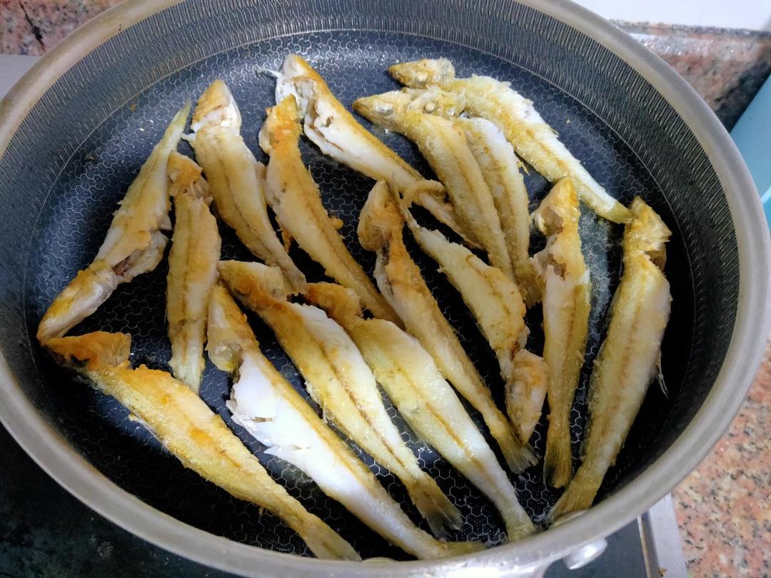 香煎黄花鱼