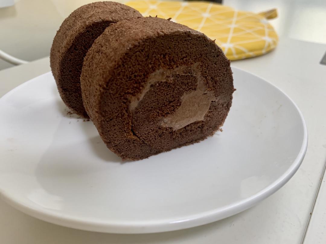 超浓郁卷不裂的巧克力蛋糕卷