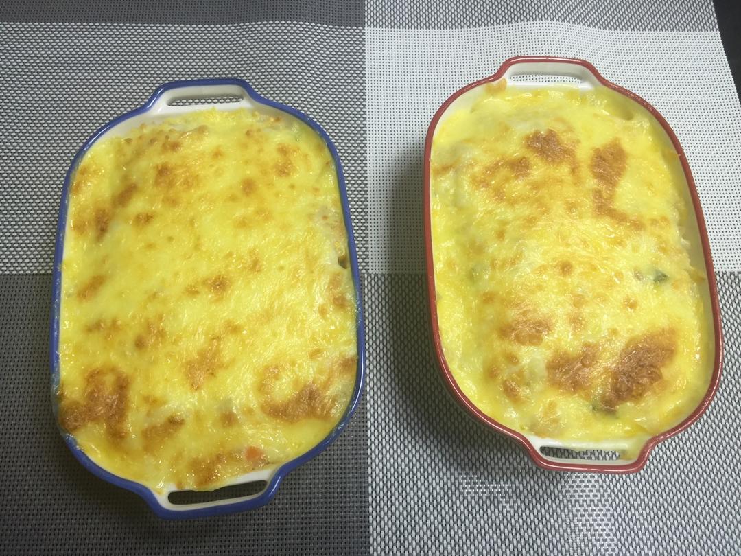 海鲜焗饭 Seafood Fried Rice with Cheesy Topping