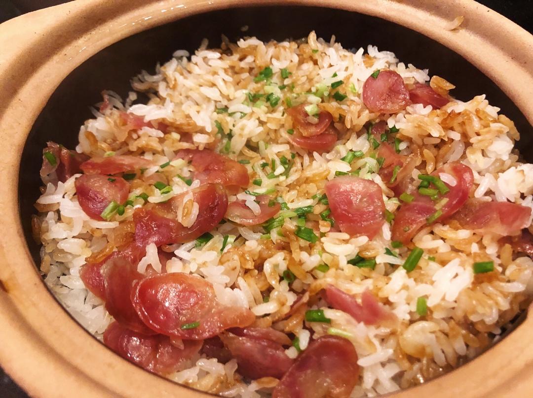 正宗广式腊味煲仔饭