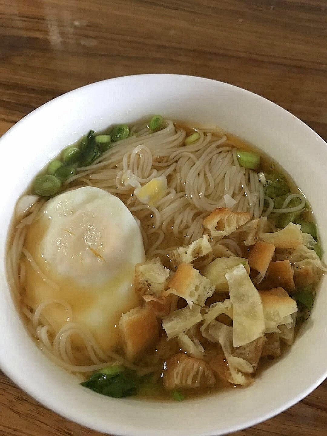 简单却鲜美的酱油面（传家面）