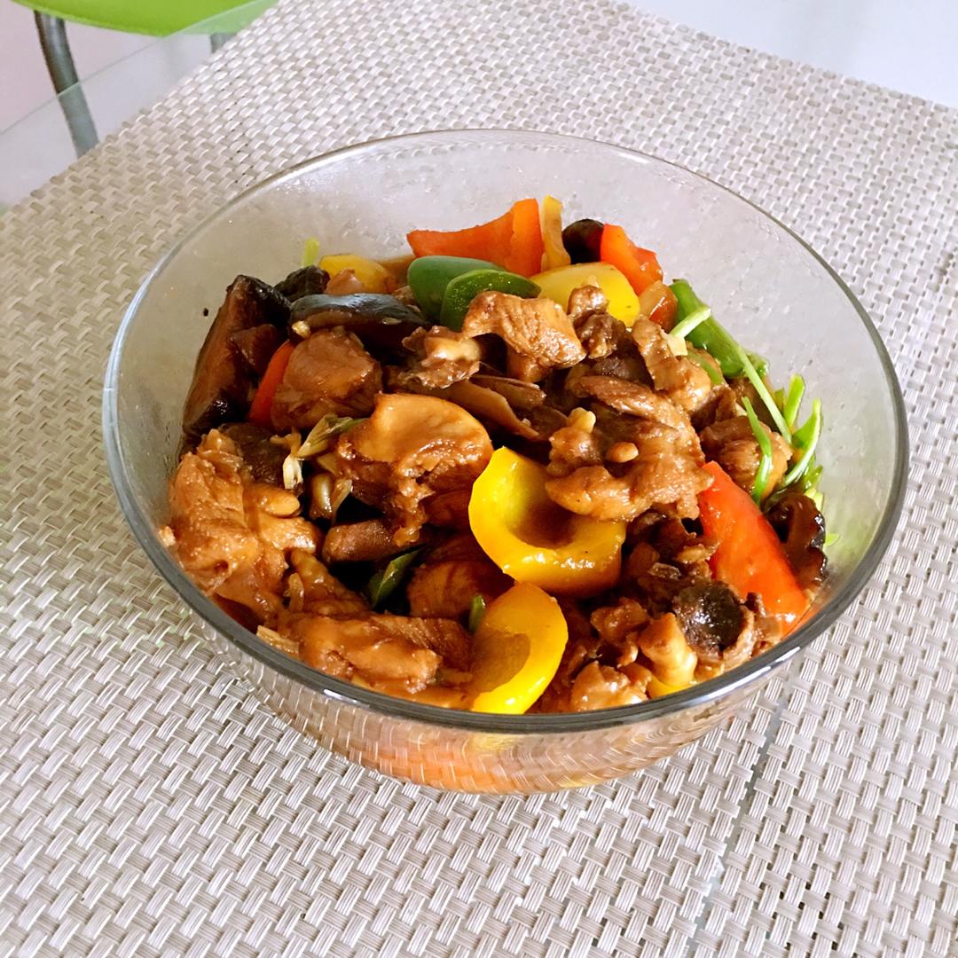 黄焖鸡米饭