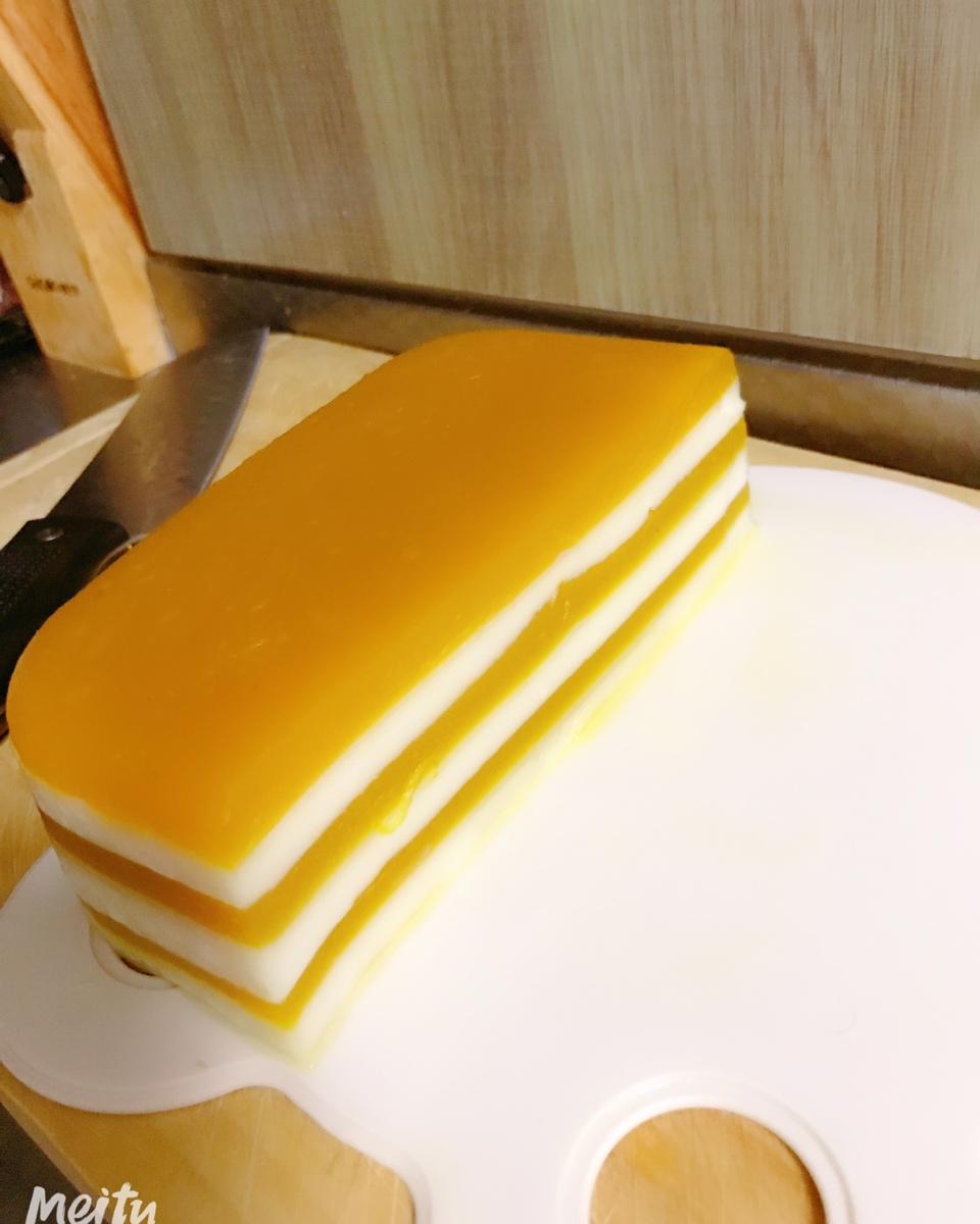 美味的“马蹄千层糕”（椰奶南瓜味）