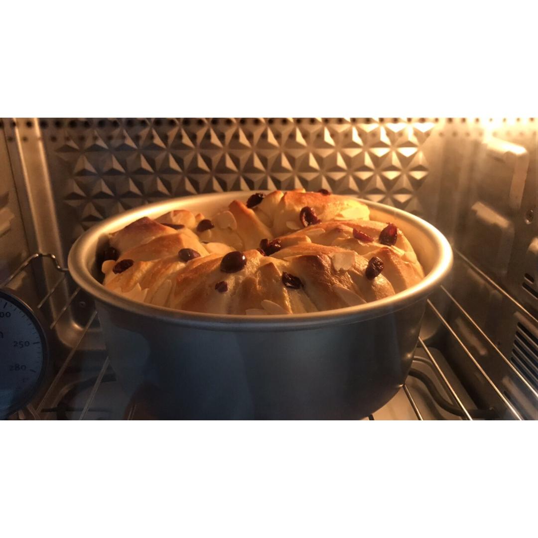 日式香浓炼乳面包