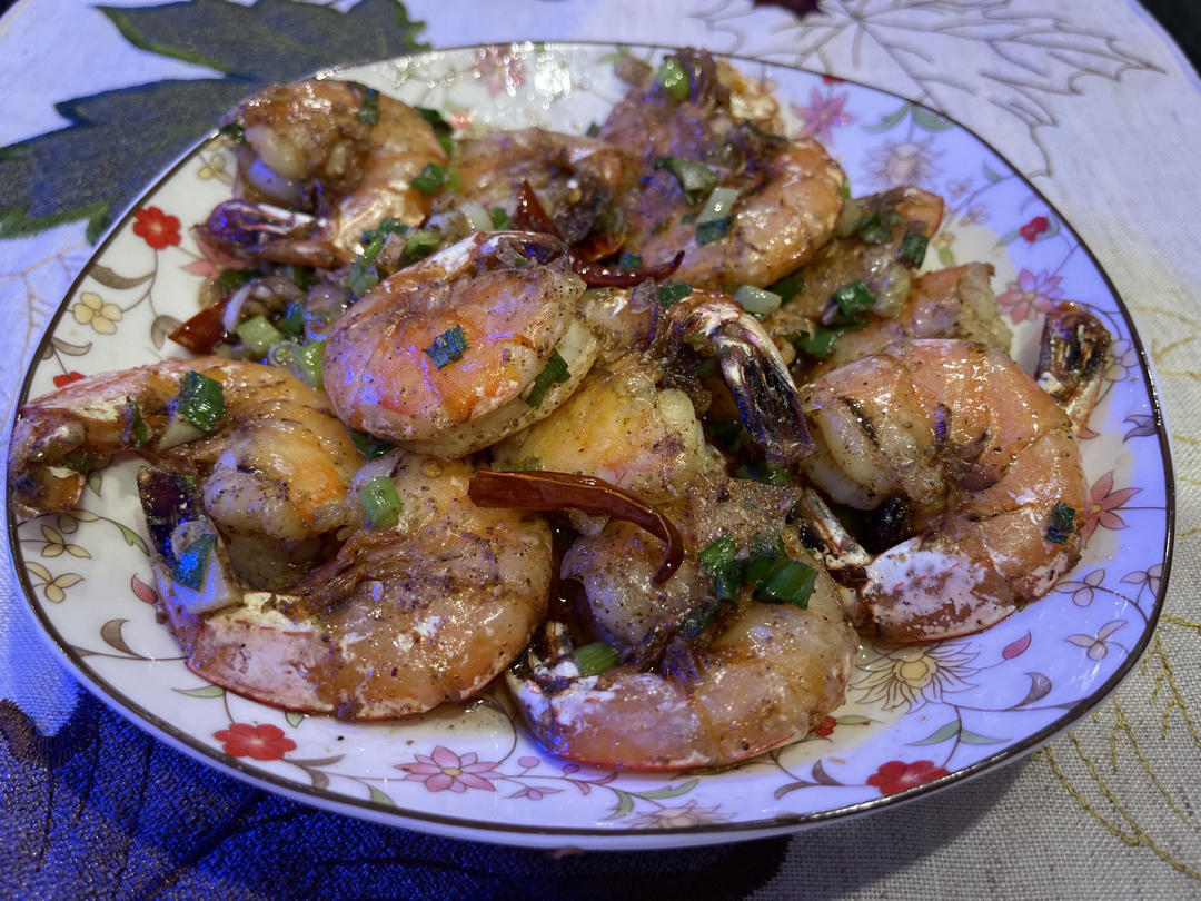 吮指蒜香椒盐虾