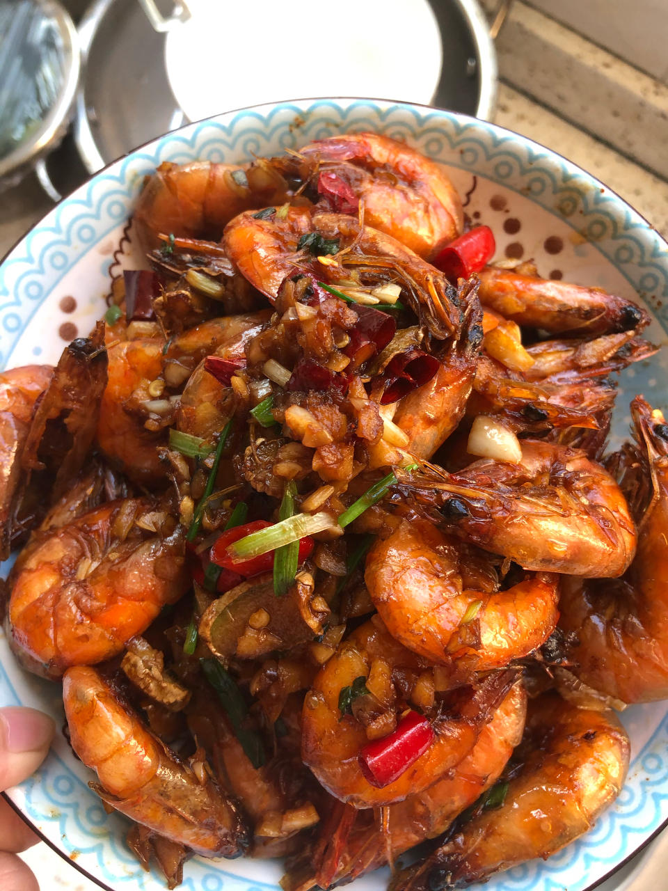 火爆杭州的老头儿油爆虾