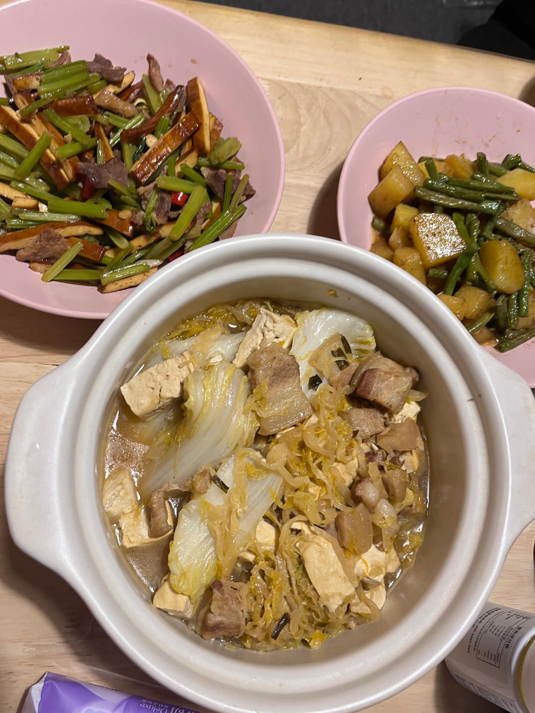 酸菜炖五花肉