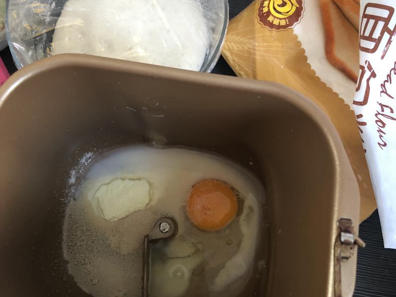 纯奶手撕吐司的做法 步骤1