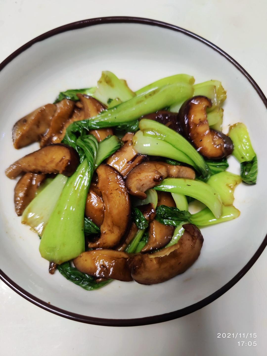 老丁的私房菜-香菇炒油菜