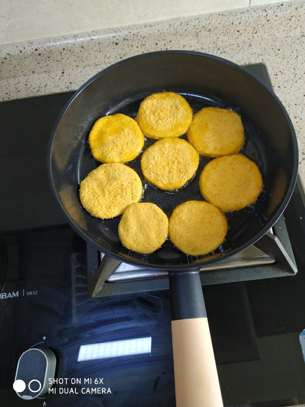豆沙南瓜糯米饼(外酥里嫩)