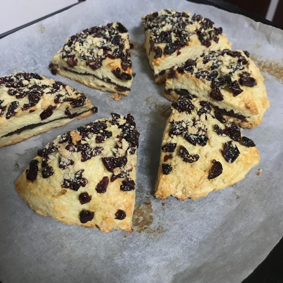 红豆蔓越莓司康（松饼）