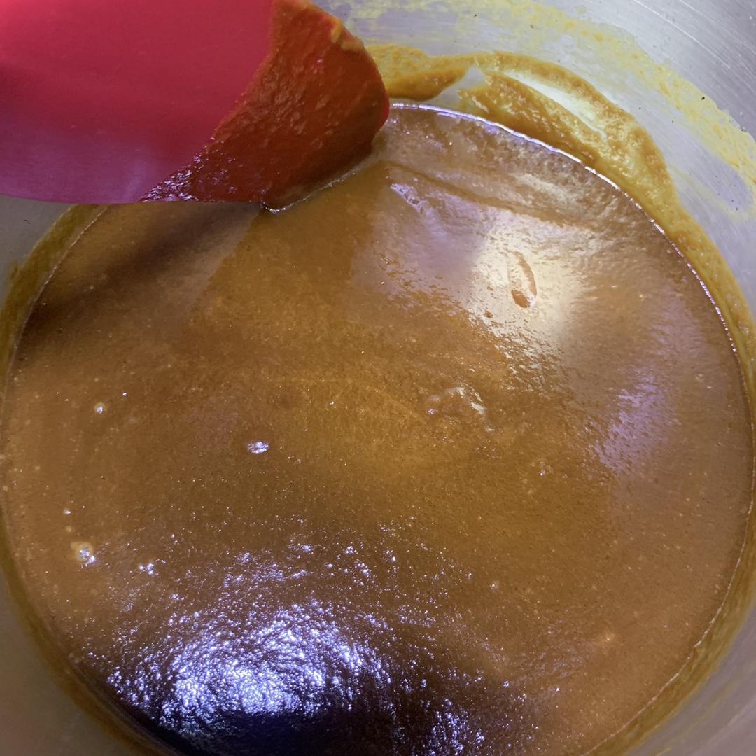 海盐焦糖酱(太妃酱)——奶茶奶油蛋糕淋面等等都能用哦
★装饰技能★