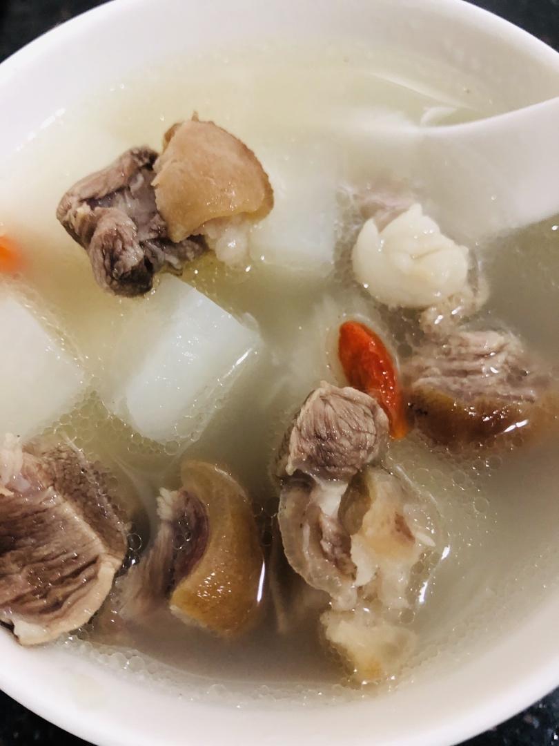 萝卜炖羊肉