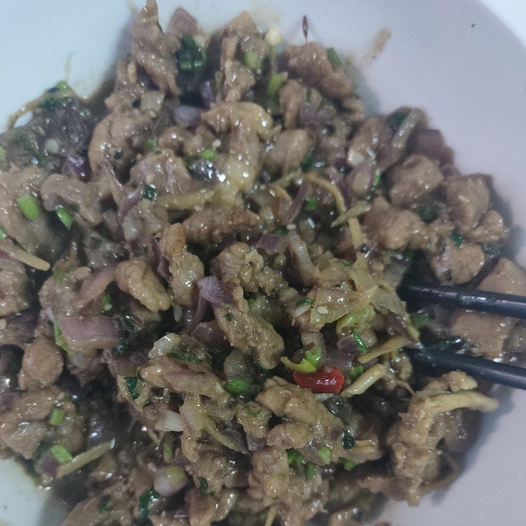 厨师长教你：“孜然羊肉”的家常做法，香味浓郁，简单易学，收藏