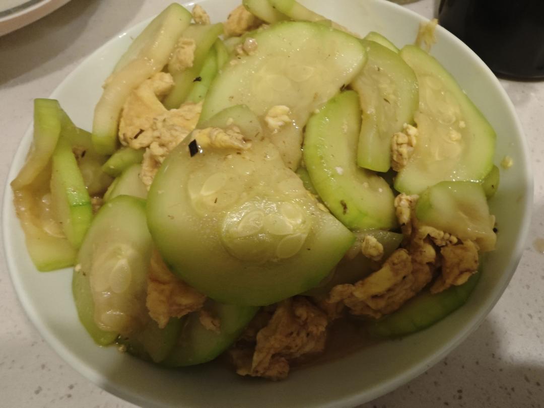 清香的西葫芦炒鸡蛋