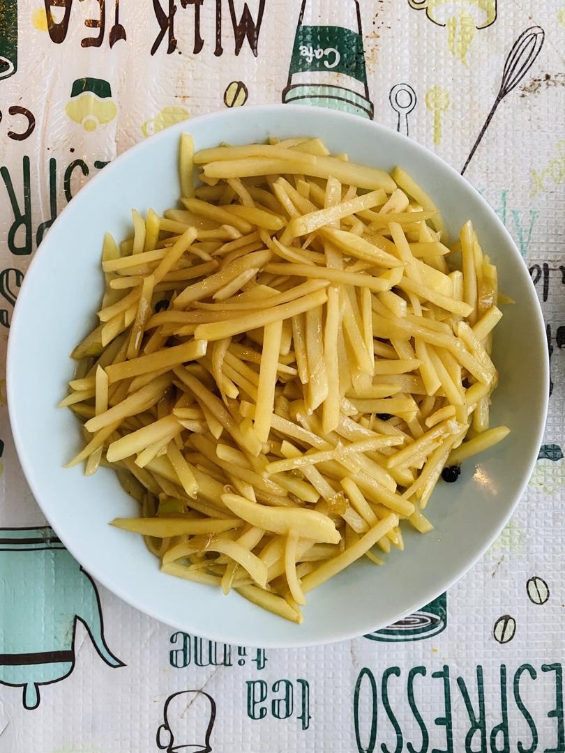 在家也能做出馆子味儿的醋溜/炝炒/酸辣土豆丝（就是那道看似简单，实则步步玄机的土豆丝）